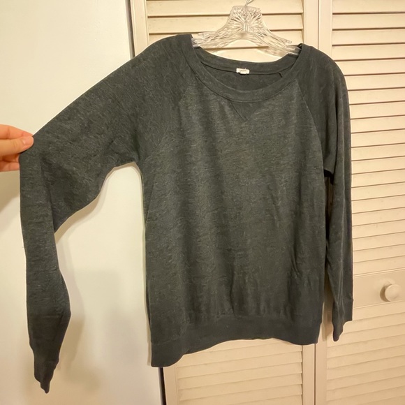 J. CREW Charcoal Gray Sweatshirt Shirt - Picture 2 of 4